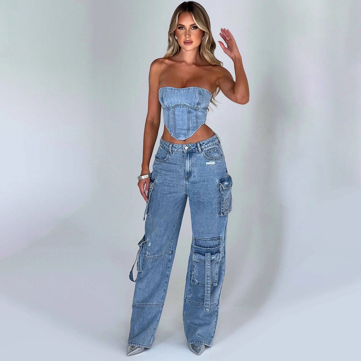 Ensemble « Corps Rebelle » – Coupe Sensuelle, Esprit Street, Détails Couture