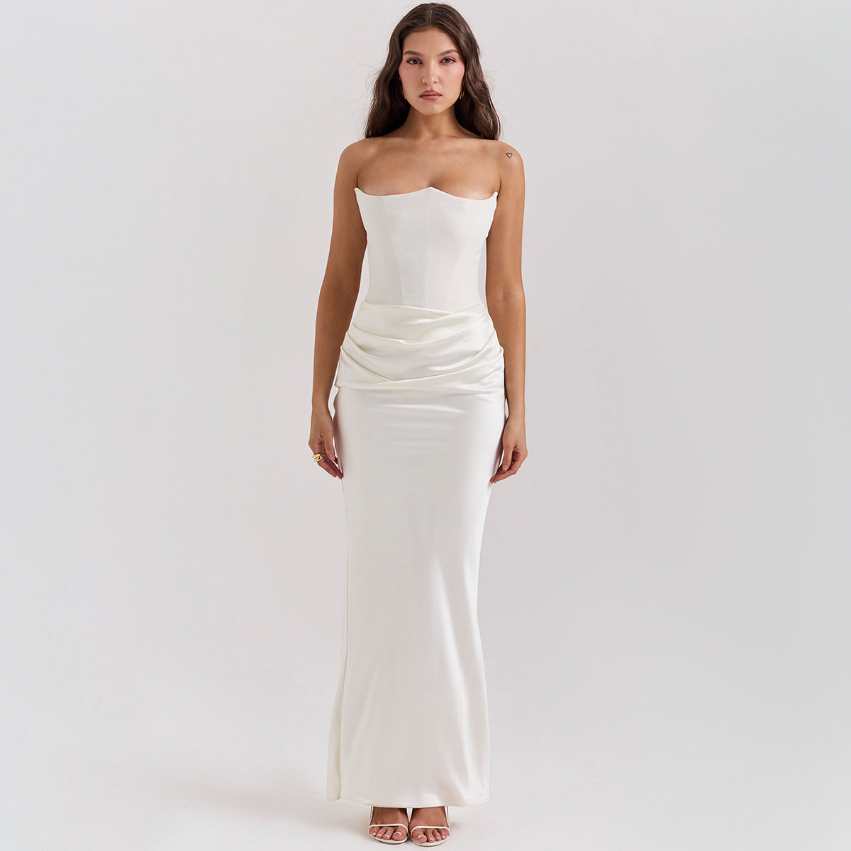 Robe de soirée « Ombre Nue » – Chic & Subtilement Provocante