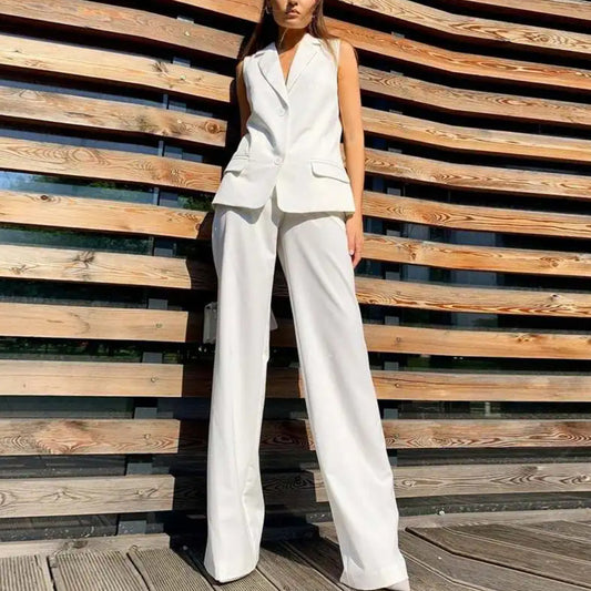 Costume « L’Échappée Libre » – Veste Sans Manches & Pantalon Large, Allure Détendue