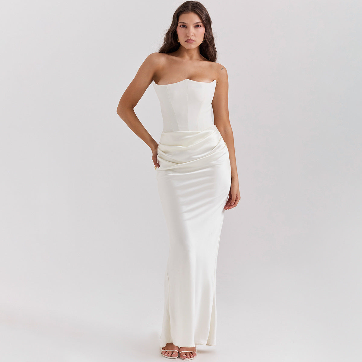Robe de soirée « Ombre Nue » – Chic & Subtilement Provocante
