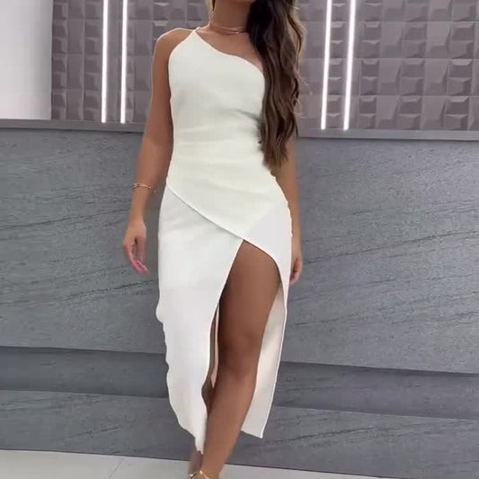 Robe de soirée « Diva Secrète » – Fluide & Fendue