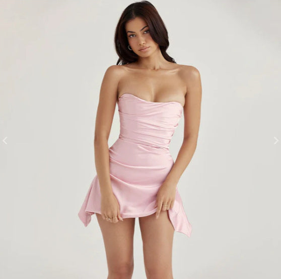 Robe de Soirée « Éclipse Fine » – Dos Nu et Chic