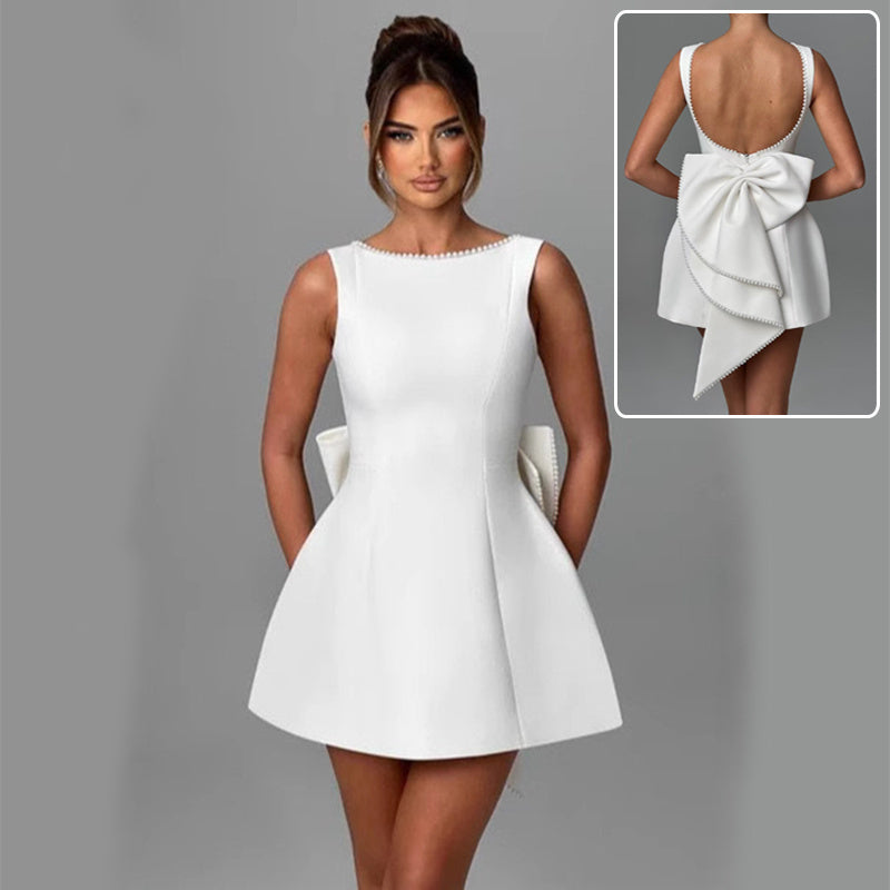 Robe de soirée « Céleste » – Perles Délicates, Dos Nu, Charme Raffiné