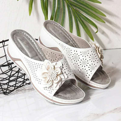 Retro Hollow Flower Heightening Sandals