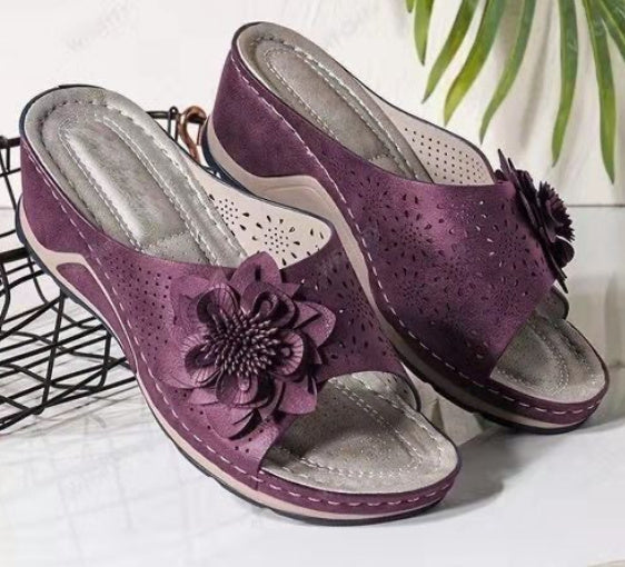 Retro Hollow Flower Heightening Sandals