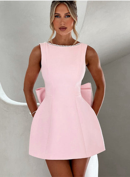 Robe de soirée « Céleste » – Perles Délicates, Dos Nu, Charme Raffiné