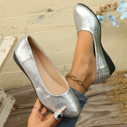 Women's Plus Size Shallow Mouth Solid Color Casual Flat Shoes