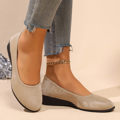 Women's Plus Size Shallow Mouth Solid Color Casual Flat Shoes