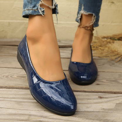 Women's Plus Size Shallow Mouth Solid Color Casual Flat Shoes
