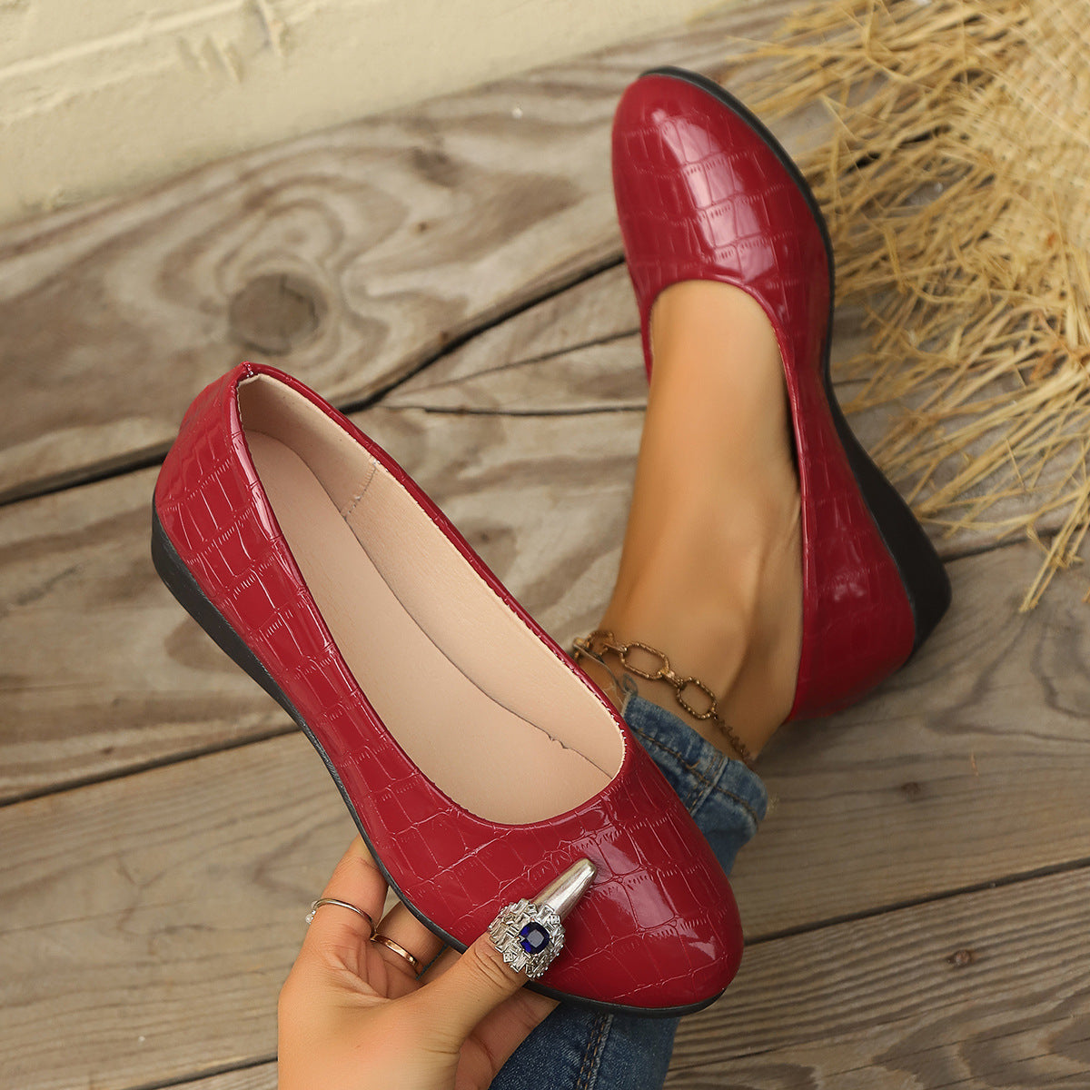 Women's Plus Size Shallow Mouth Solid Color Casual Flat Shoes