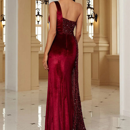 Robe de soirée « Signature Nue » – Élancée & Sensuelle